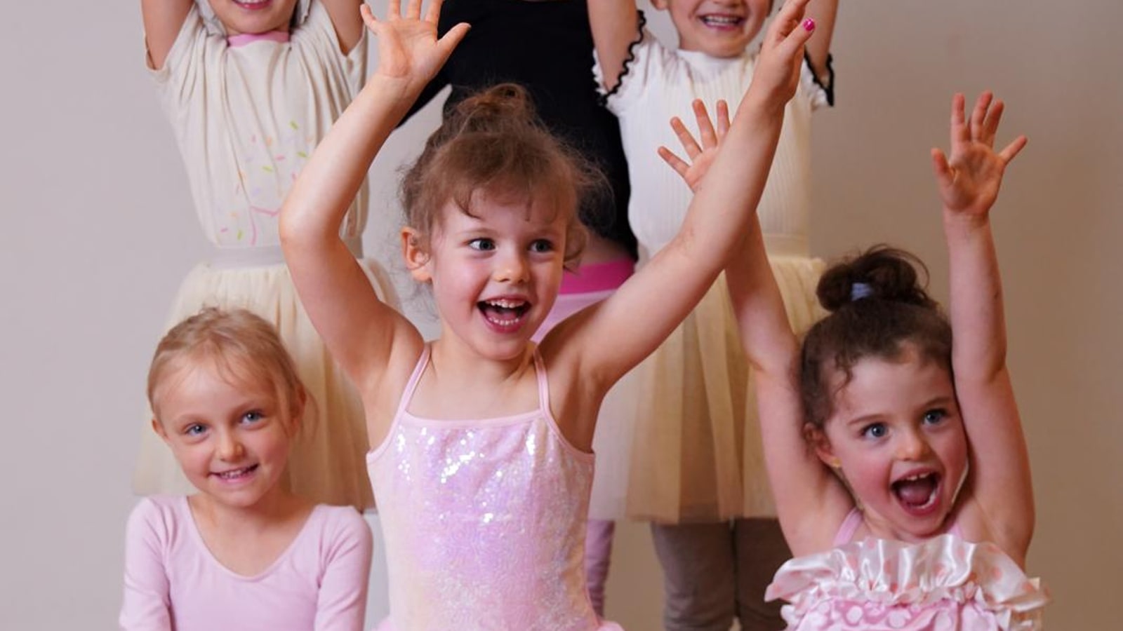 Kindertanzen München – Kreatives Tanzen und Ballett für Kids